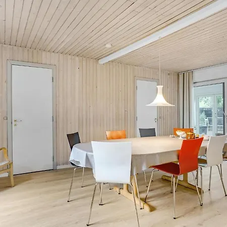 度假居 4 Bedroom Lovely In