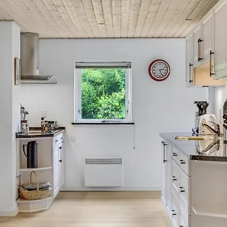 4 Bedroom Lovely In *